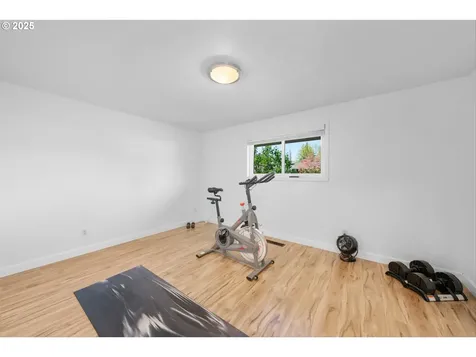 2739 NE Elaine Drive Mcminnville OR 97128