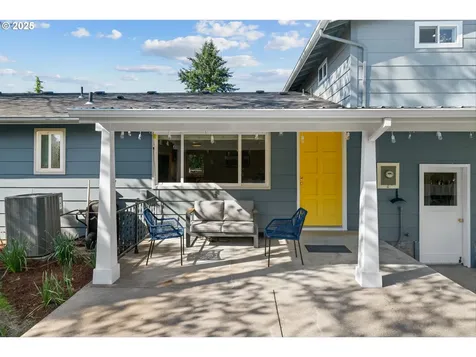 2739 NE Elaine Drive Mcminnville OR 97128