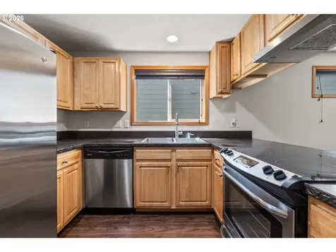 9223 N Hodge Avenue Portland OR 97203