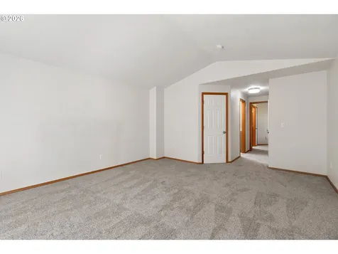 9223 N Hodge Avenue Portland OR 97203