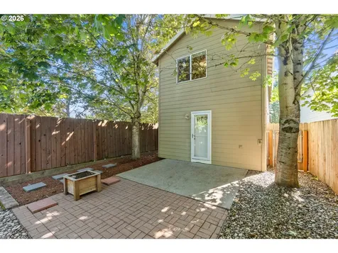 9223 N Hodge Avenue Portland OR 97203