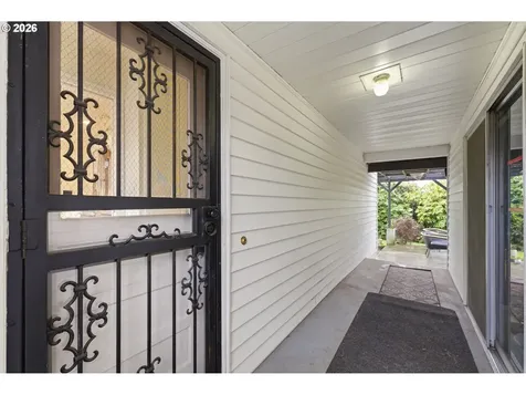 4801 SE Ankeny Street Portland OR 97215