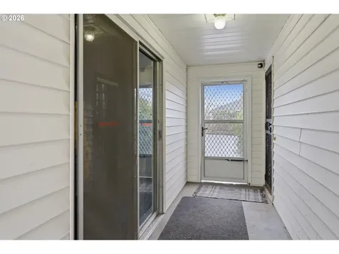 4801 SE Ankeny Street Portland OR 97215
