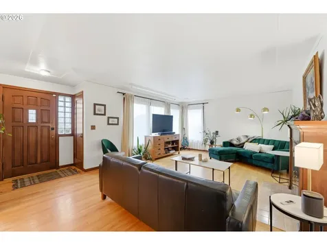 4801 SE Ankeny Street Portland OR 97215