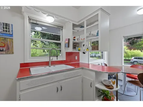 8604 N Van Houten Avenue Portland OR 97203