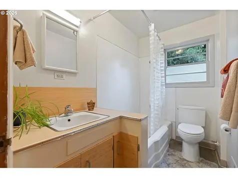 8604 N Van Houten Avenue Portland OR 97203