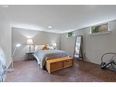 8604 N Van Houten Avenue Portland OR 97203