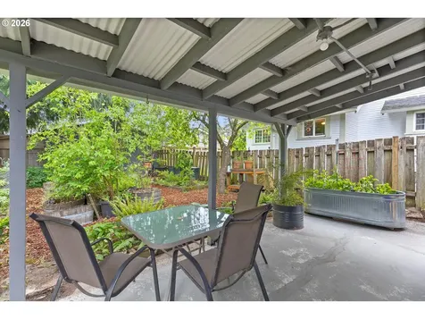 8604 N Van Houten Avenue Portland OR 97203
