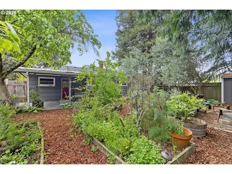 8604 N Van Houten Avenue Portland OR 97203