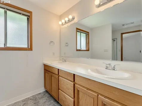 12908 NW 39th Avenue Vancouver WA 98685