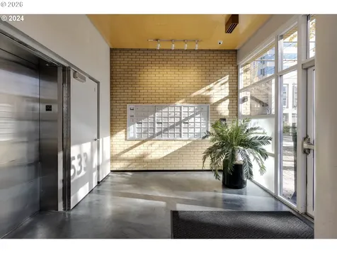 533 NE Holladay Street Portland OR 97232