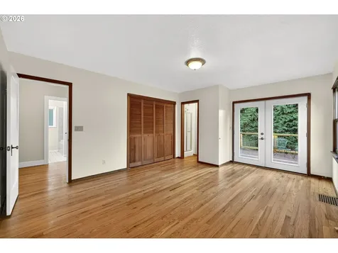 11811 SW 34th Avenue Portland OR 97219