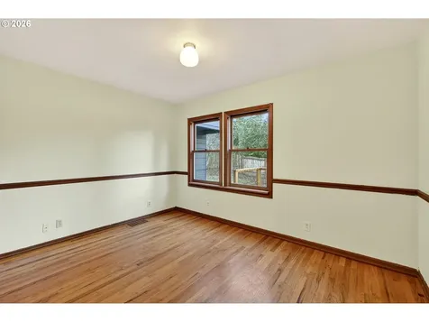 11811 SW 34th Avenue Portland OR 97219