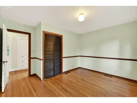 11811 SW 34th Avenue Portland OR 97219