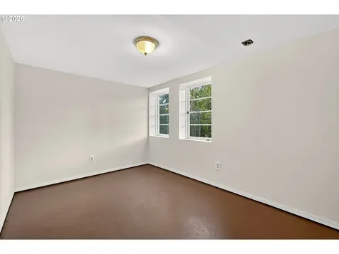 11811 SW 34th Avenue Portland OR 97219