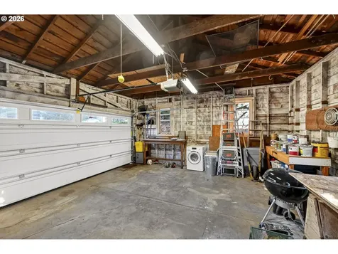 11811 SW 34th Avenue Portland OR 97219