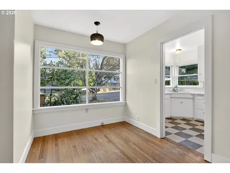 11811 SW 34th Avenue Portland OR 97219