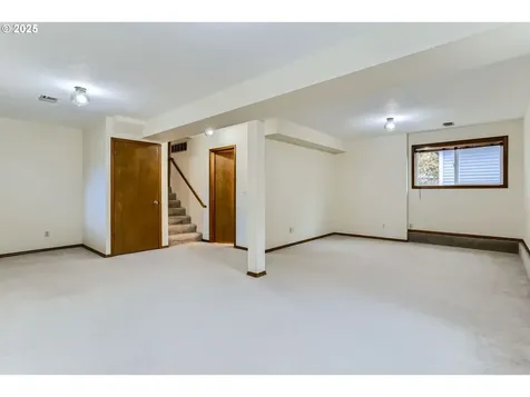 6518 SW 35th Avenue Portland OR 97221