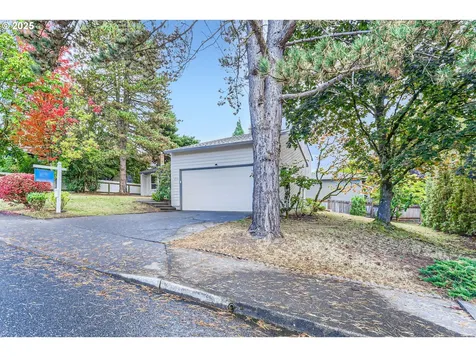 6518 SW 35th Avenue Portland OR 97221