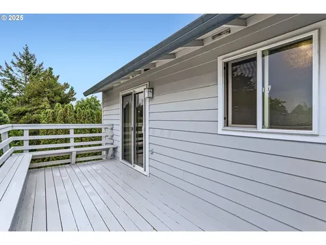 6518 SW 35th Avenue Portland OR 97221