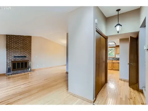 6518 SW 35th Avenue Portland OR 97221