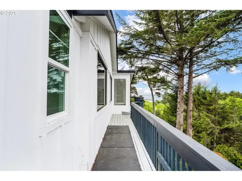 87748 Terrace View Drive Florence OR 97439