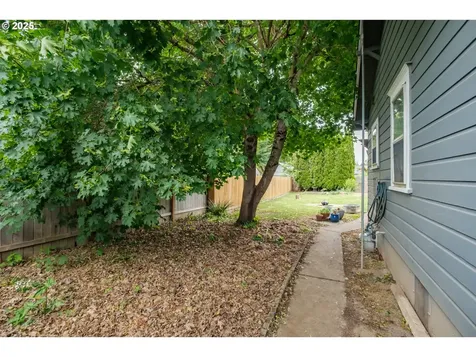 2320 5th Street NE Salem OR 97301
