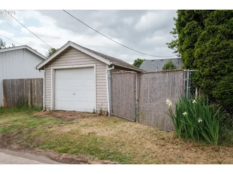 2320 5th Street NE Salem OR 97301