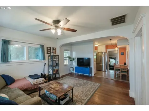 2320 5th Street NE Salem OR 97301