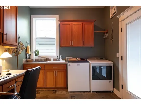 126 Cypress Court Winchester OR 97495