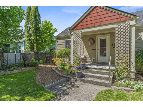531 16th Avenue Longview WA 98632