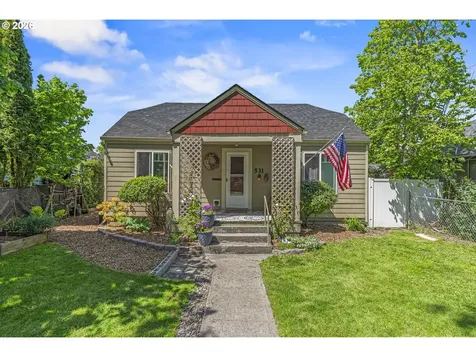 531 16th Avenue Longview WA 98632