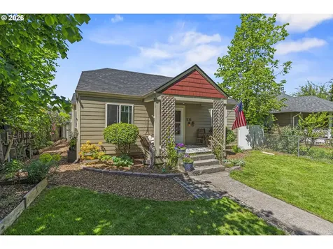 531 16th Avenue Longview WA 98632