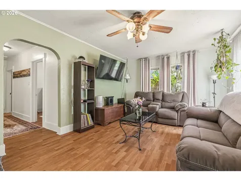 531 16th Avenue Longview WA 98632