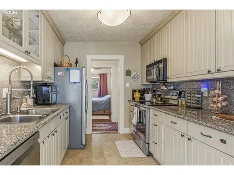 531 16th Avenue Longview WA 98632
