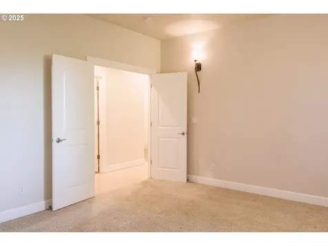 11929 SE Lexington Street Portland OR 97266