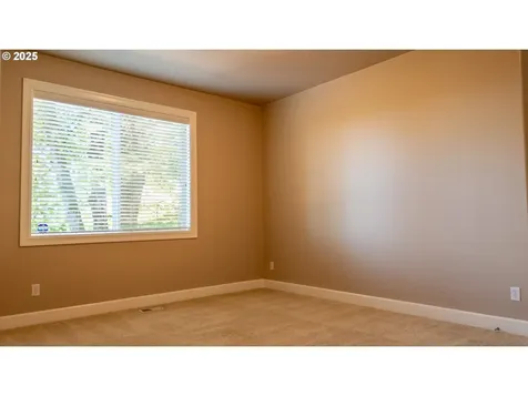 11929 SE Lexington Street Portland OR 97266