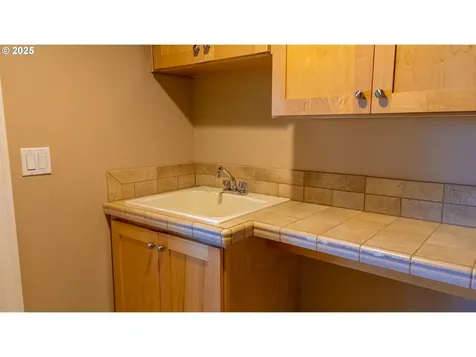 11929 SE Lexington Street Portland OR 97266