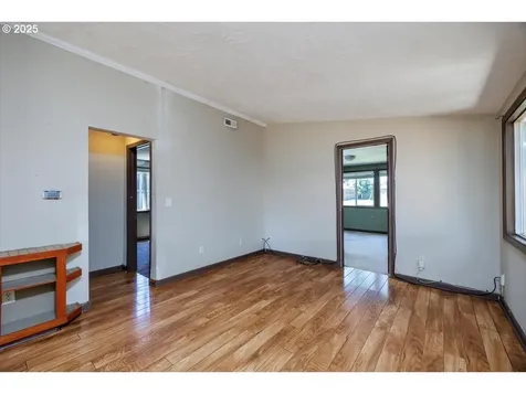 1915 NE 126th Place Portland OR 97230