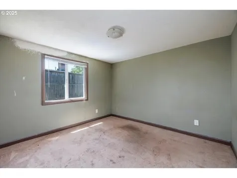 1915 NE 126th Place Portland OR 97230
