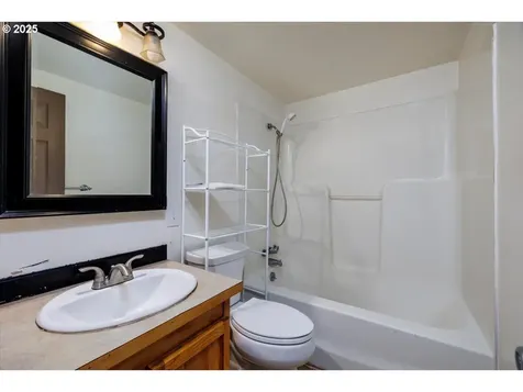 1915 NE 126th Place Portland OR 97230