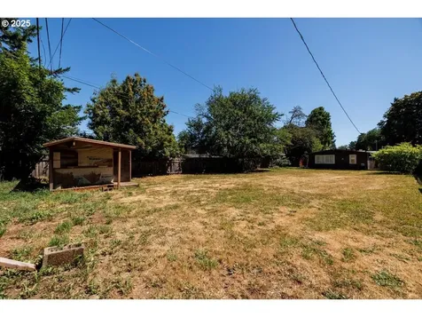1915 NE 126th Place Portland OR 97230
