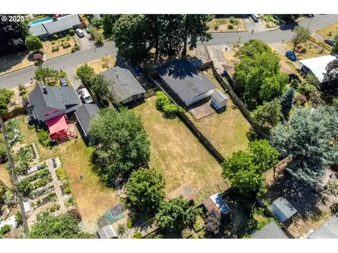 1915 NE 126th Place Portland OR 97230