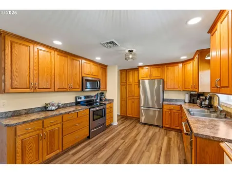 30851 Ty Valley Road Lebanon OR 97355
