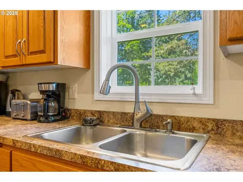 30851 Ty Valley Road Lebanon OR 97355