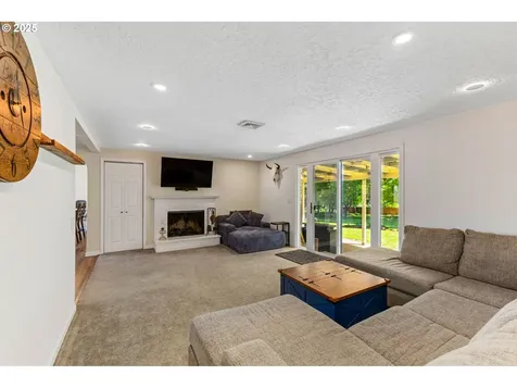 30851 Ty Valley Road Lebanon OR 97355