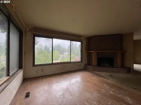 2355 Panorama Drive Eugene OR 97405