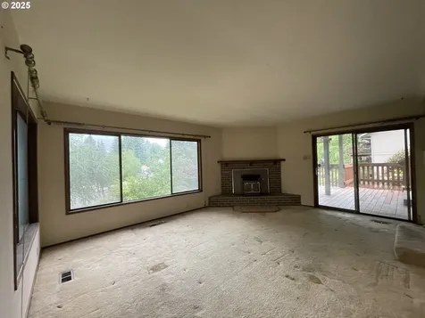 2355 Panorama Drive Eugene OR 97405