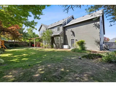 1334 N Grant Street Canby OR 97013