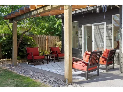 1334 N Grant Street Canby OR 97013